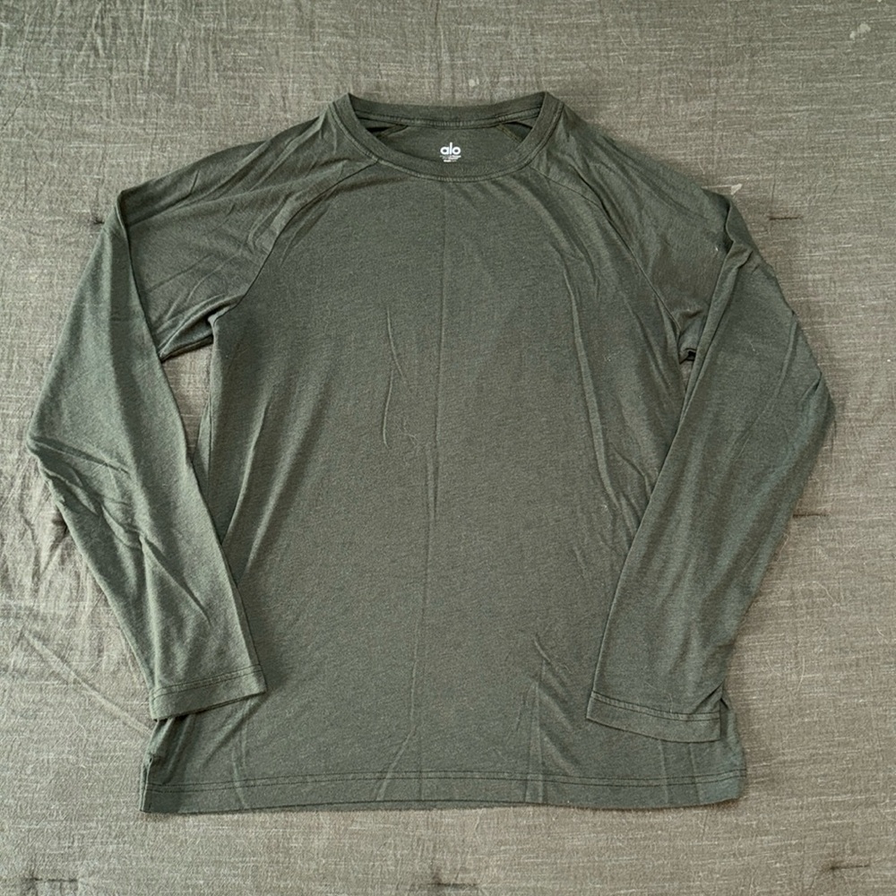 Alo Triumph Long Sleeve Tee